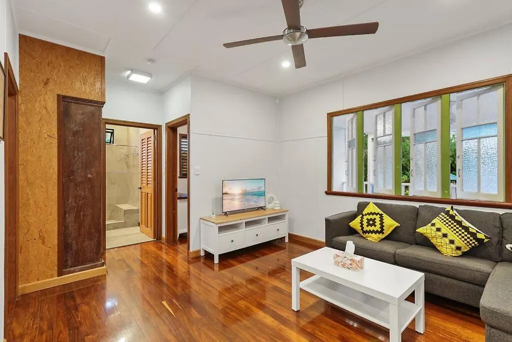 Holiday home Charming Traditional Queenslander - Close To City Westcourt