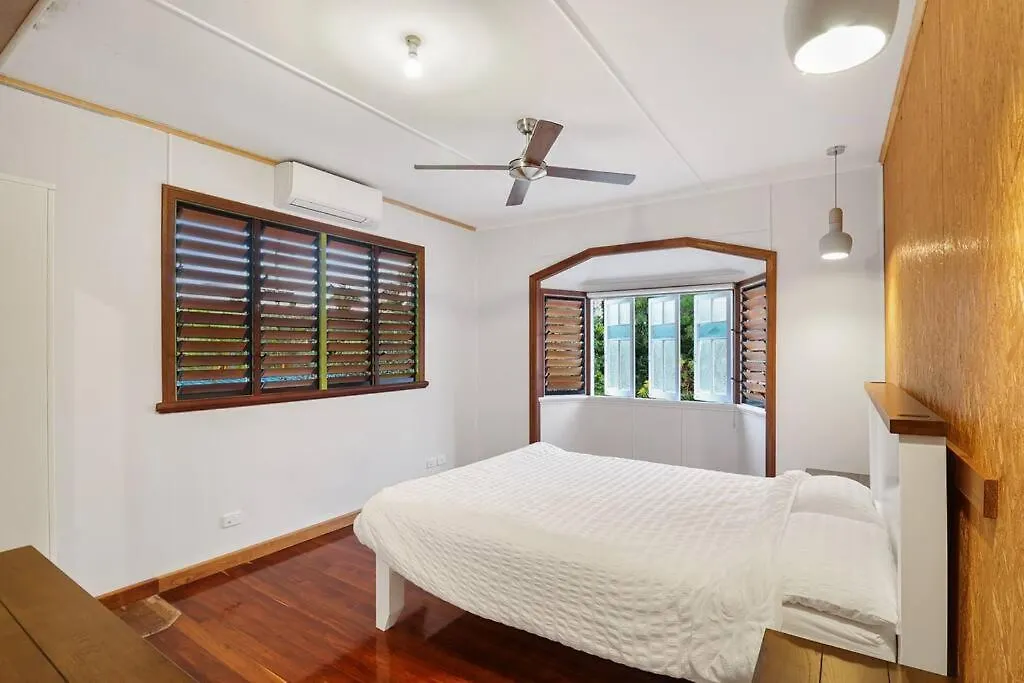 Charming Traditional Queenslander - Close To City Westcourt 0*,
