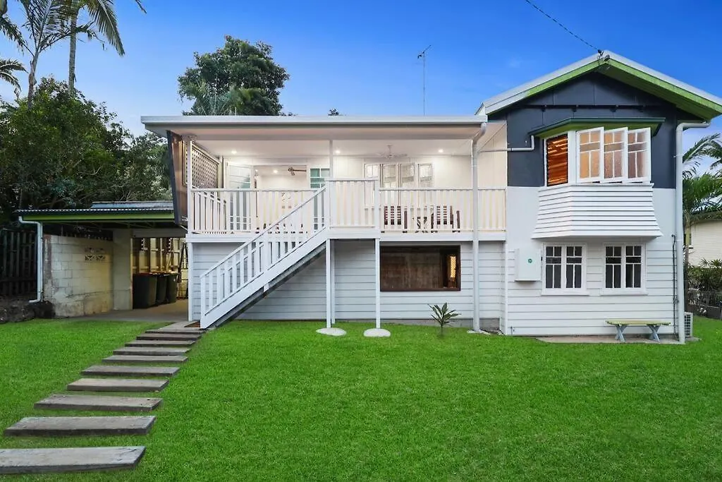 Holiday home Charming Traditional Queenslander - Close To City Westcourt